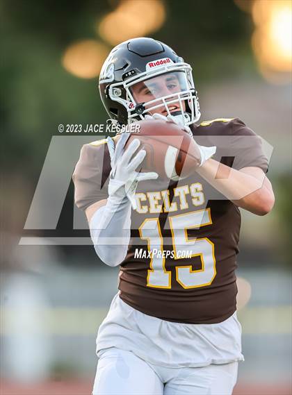 Thumbnail 3 in Paraclete @ Crespi photogallery.