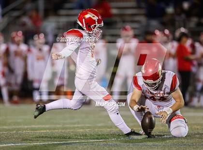 Thumbnail 2 in Paraclete @ Crespi photogallery.