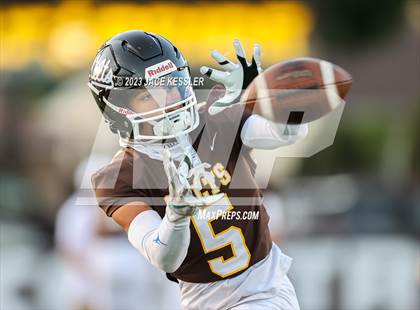 Thumbnail 3 in Paraclete @ Crespi photogallery.