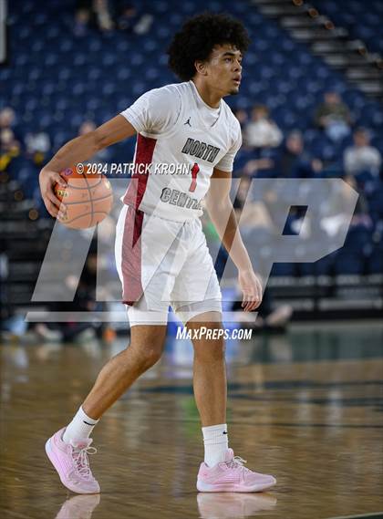Thumbnail 3 in North Central vs. Rainier Beach (WIAA 3A Quarterfinals) photogallery.