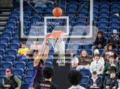 Thumbnail 1 in North Central vs. Rainier Beach (WIAA 3A Quarterfinals) photogallery.