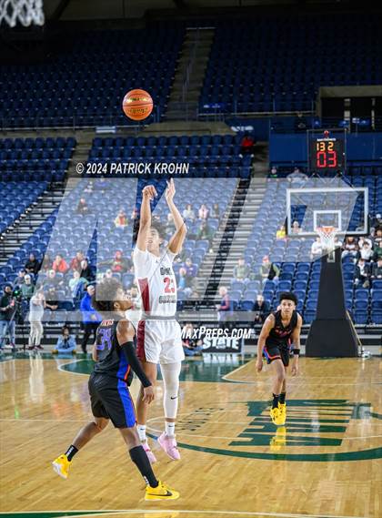 Thumbnail 1 in North Central vs. Rainier Beach (WIAA 3A Quarterfinals) photogallery.