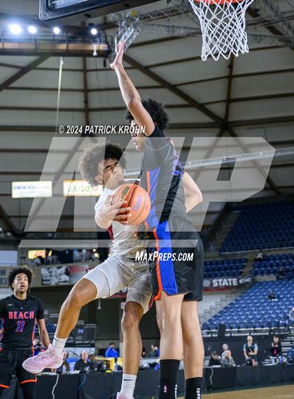 Thumbnail 2 in North Central vs. Rainier Beach (WIAA 3A Quarterfinals) photogallery.