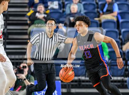 Thumbnail 1 in North Central vs. Rainier Beach (WIAA 3A Quarterfinals) photogallery.