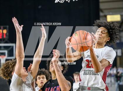 Thumbnail 2 in North Central vs. Rainier Beach (WIAA 3A Quarterfinals) photogallery.