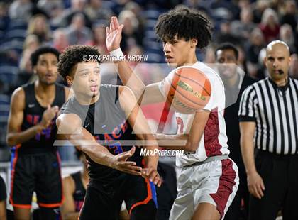 Thumbnail 2 in North Central vs. Rainier Beach (WIAA 3A Quarterfinals) photogallery.