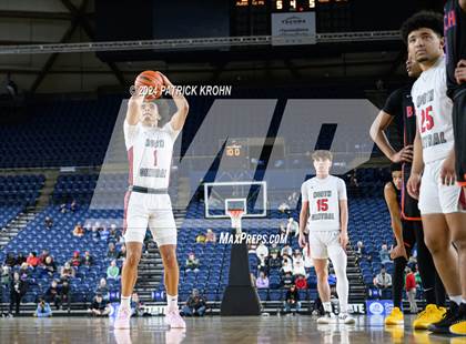 Thumbnail 1 in North Central vs. Rainier Beach (WIAA 3A Quarterfinals) photogallery.