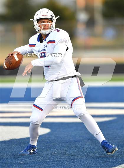 Thumbnail 3 in Graham @ Krum photogallery.