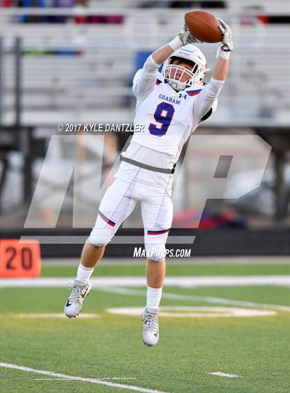 Thumbnail 2 in Graham @ Krum photogallery.