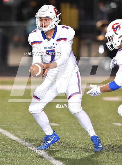 Thumbnail 2 in Graham @ Krum photogallery.