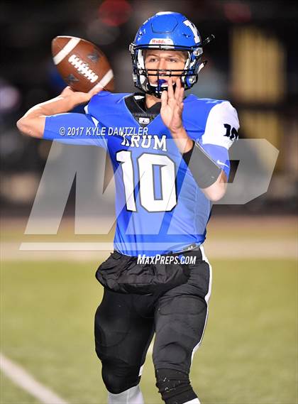 Thumbnail 2 in Graham @ Krum photogallery.