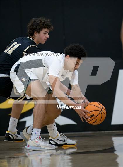 Thumbnail 1 in Canyon @ Foothill photogallery.