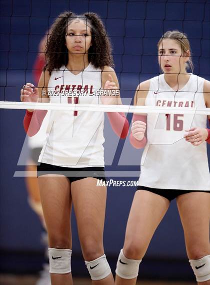 Thumbnail 2 in Keller Central vs Keller photogallery.