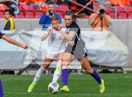 Thumbnail 2 in Skyridge vs. Riverton (UHSAA 6A Final) photogallery.
