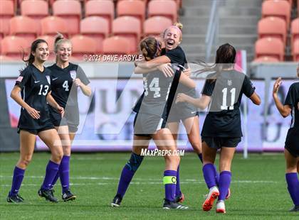 Thumbnail 3 in Skyridge vs. Riverton (UHSAA 6A Final) photogallery.