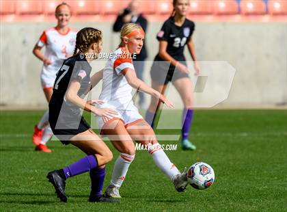 Thumbnail 2 in Skyridge vs. Riverton (UHSAA 6A Final) photogallery.