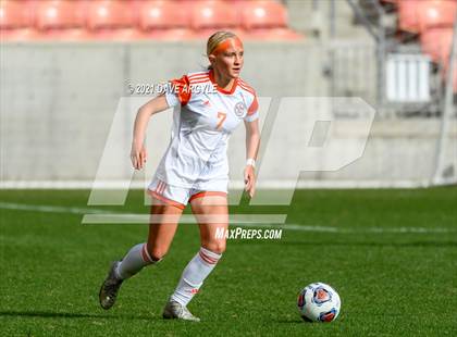 Thumbnail 3 in Skyridge vs. Riverton (UHSAA 6A Final) photogallery.