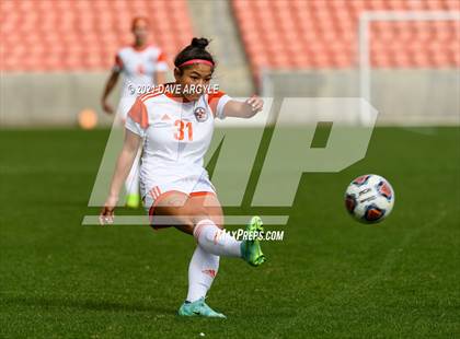 Thumbnail 3 in Skyridge vs. Riverton (UHSAA 6A Final) photogallery.