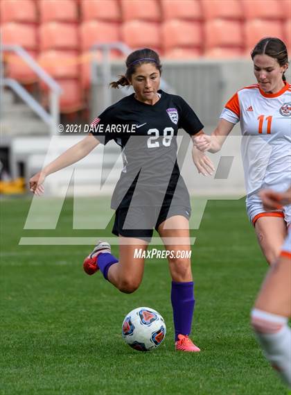 Thumbnail 2 in Skyridge vs. Riverton (UHSAA 6A Final) photogallery.