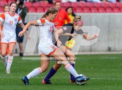 Thumbnail 3 in Skyridge vs. Riverton (UHSAA 6A Final) photogallery.