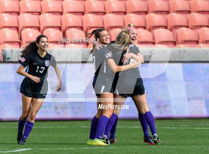 Thumbnail 3 in Skyridge vs. Riverton (UHSAA 6A Final) photogallery.