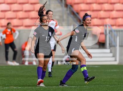 Thumbnail 1 in Skyridge vs. Riverton (UHSAA 6A Final) photogallery.
