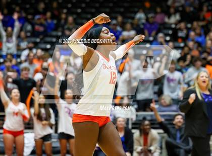 Thumbnail 3 in Grand Oaks vs. Cinco Ranch (UIL 6A Volleyball Final) photogallery.