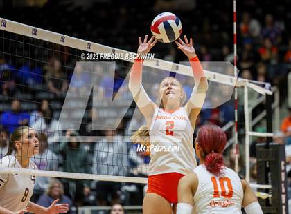 Thumbnail 2 in Grand Oaks vs. Cinco Ranch (UIL 6A Volleyball Final) photogallery.