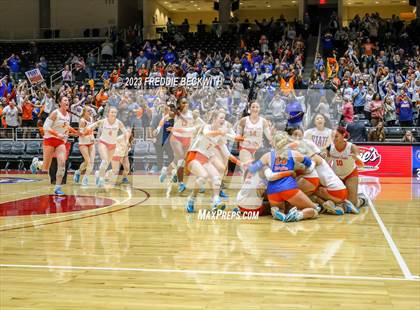 Thumbnail 2 in Grand Oaks vs. Cinco Ranch (UIL 6A Volleyball Final) photogallery.