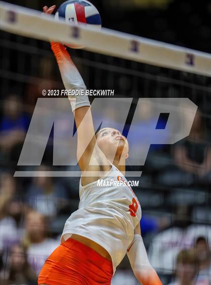 Thumbnail 1 in Grand Oaks vs. Cinco Ranch (UIL 6A Volleyball Final) photogallery.