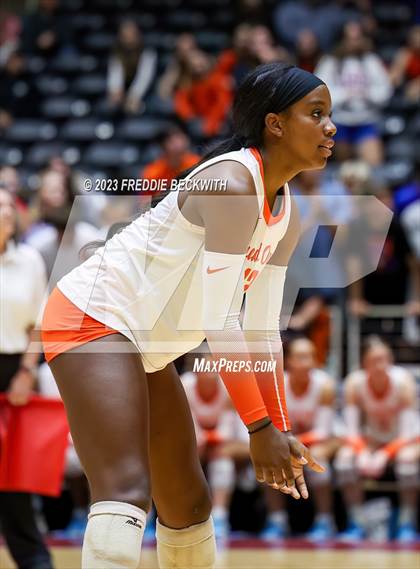 Thumbnail 1 in Grand Oaks vs. Cinco Ranch (UIL 6A Volleyball Final) photogallery.