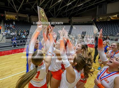 Thumbnail 1 in Grand Oaks vs. Cinco Ranch (UIL 6A Volleyball Final) photogallery.