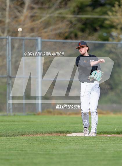 Thumbnail 1 in Sprague @ West Salem photogallery.