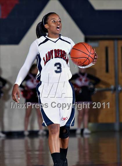 Thumbnail 2 in Knoxville West vs Knoxville Central photogallery.