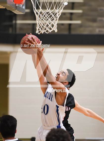 Thumbnail 3 in MacArthur [Douglas] vs Churchill photogallery.