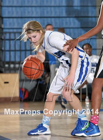 Thumbnail 2 in Pacific Collegiate @ Capital Christian (CIF NorCal Regional D5 Playoffs) photogallery.