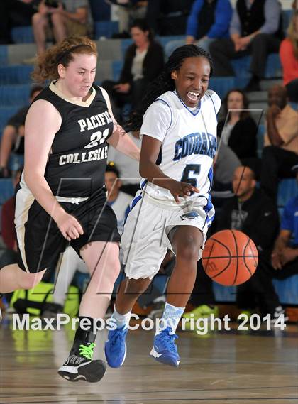 Thumbnail 3 in Pacific Collegiate @ Capital Christian (CIF NorCal Regional D5 Playoffs) photogallery.