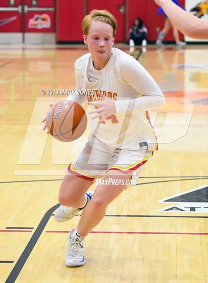 Thumbnail 2 in Perry vs. Chaparral (Hoophall West Tournament) photogallery.