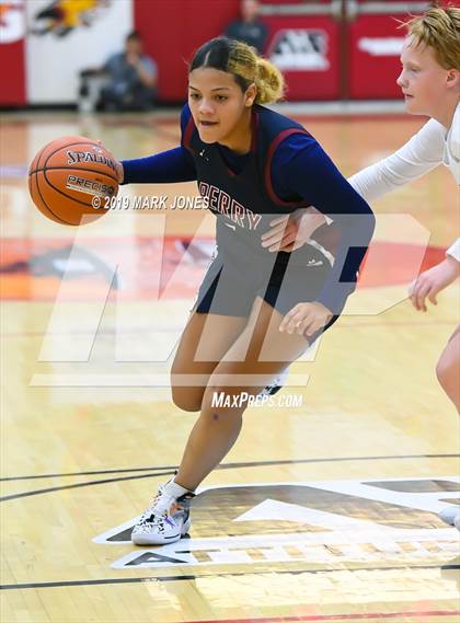 Thumbnail 2 in Perry vs. Chaparral (Hoophall West Tournament) photogallery.