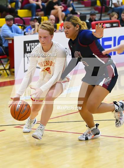 Thumbnail 2 in Perry vs. Chaparral (Hoophall West Tournament) photogallery.
