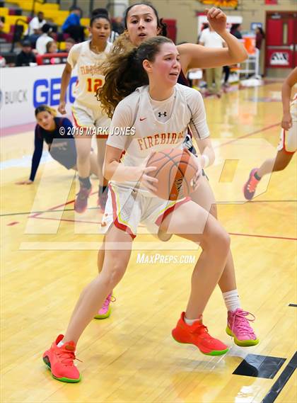 Thumbnail 1 in Perry vs. Chaparral (Hoophall West Tournament) photogallery.