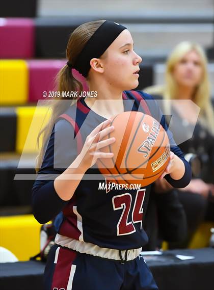 Thumbnail 3 in Perry vs. Chaparral (Hoophall West Tournament) photogallery.
