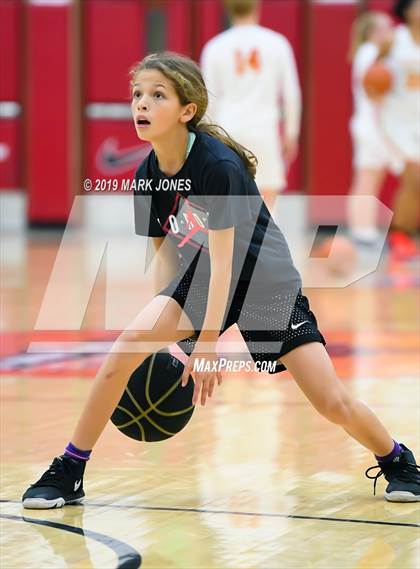 Thumbnail 3 in Perry vs. Chaparral (Hoophall West Tournament) photogallery.