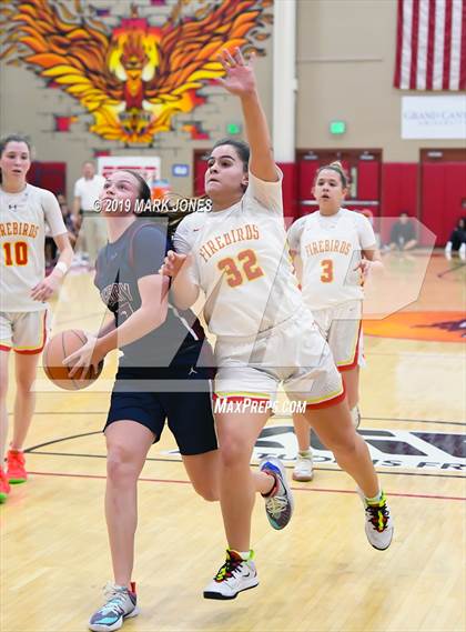 Thumbnail 1 in Perry vs. Chaparral (Hoophall West Tournament) photogallery.