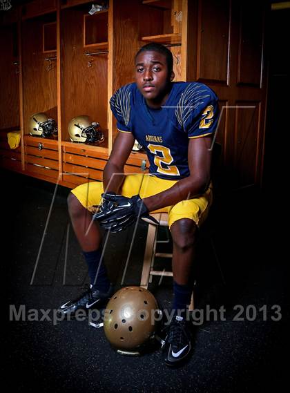 Thumbnail 1 in St. Thomas Aquinas (Preseason Top 25 Photo Shoot) photogallery.