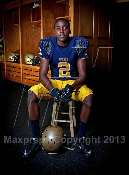 Thumbnail 1 in St. Thomas Aquinas (Preseason Top 25 Photo Shoot) photogallery.