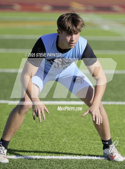 Thumbnail 2 in Battle Of The White Tanks (7 on 7) photogallery.