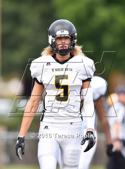 Thumbnail 3 in Crescent vs Powdersville (2016 Anderson County Jamboree) photogallery.