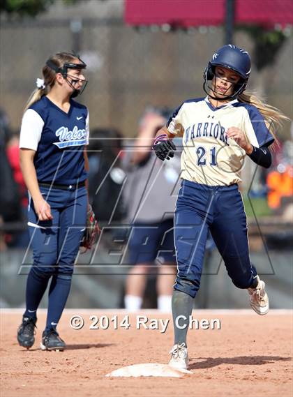 Thumbnail 1 in Valor Christian vs. Frederick (CHSAA 4A Final) photogallery.