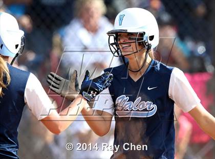 Thumbnail 2 in Valor Christian vs. Frederick (CHSAA 4A Final) photogallery.